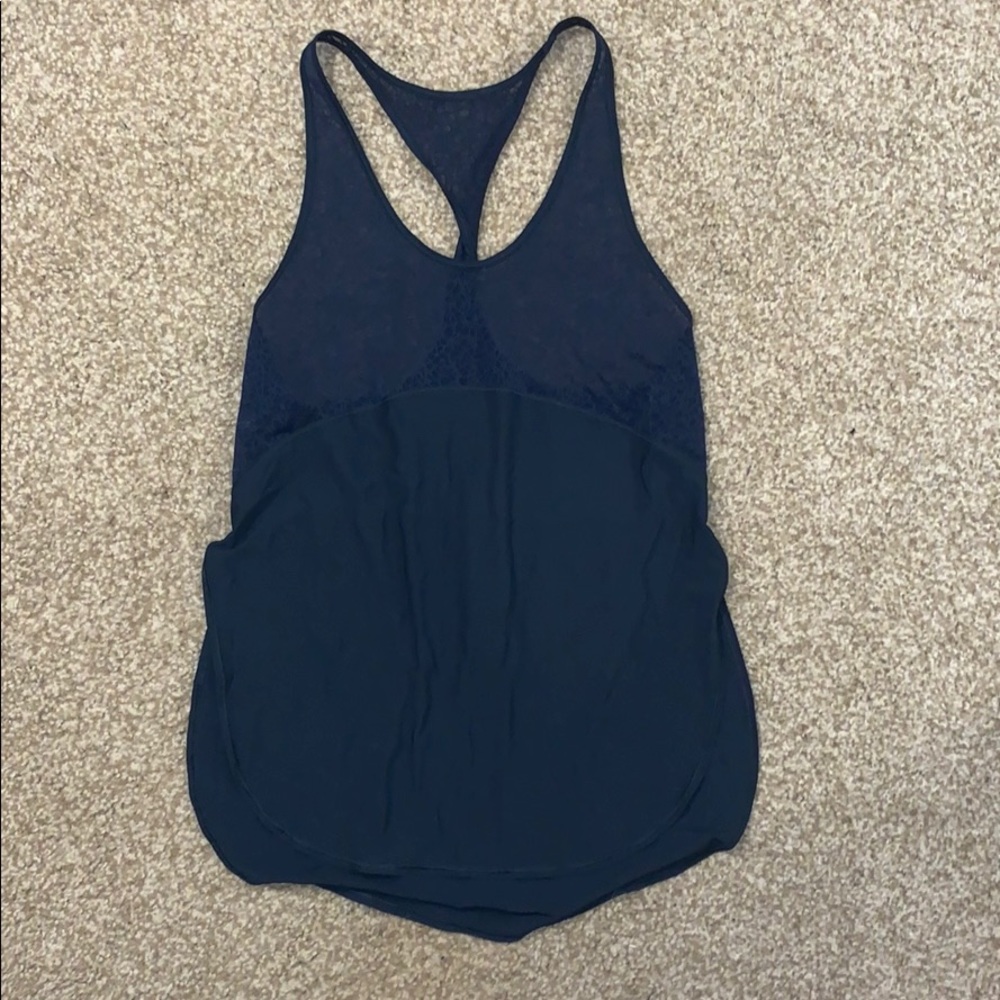 Lululemon workout tank